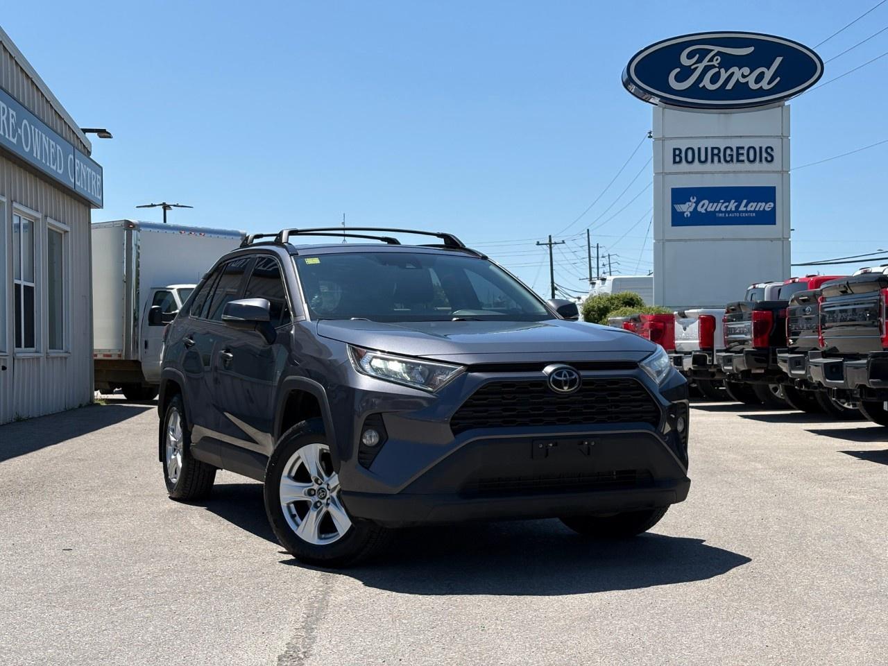2020 Toyota RAV4 XLE AWD Photo0