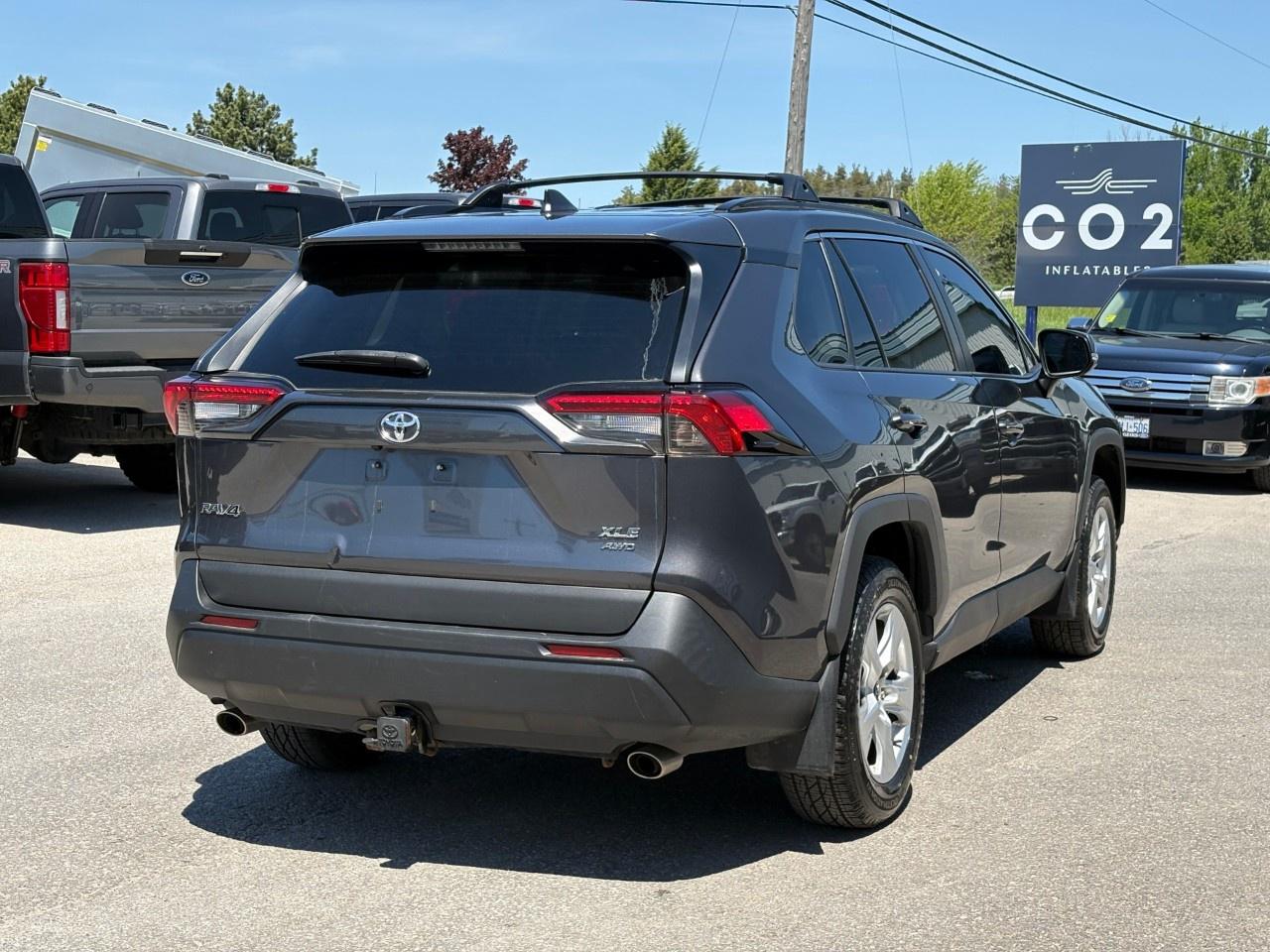 2020 Toyota RAV4 XLE AWD Photo