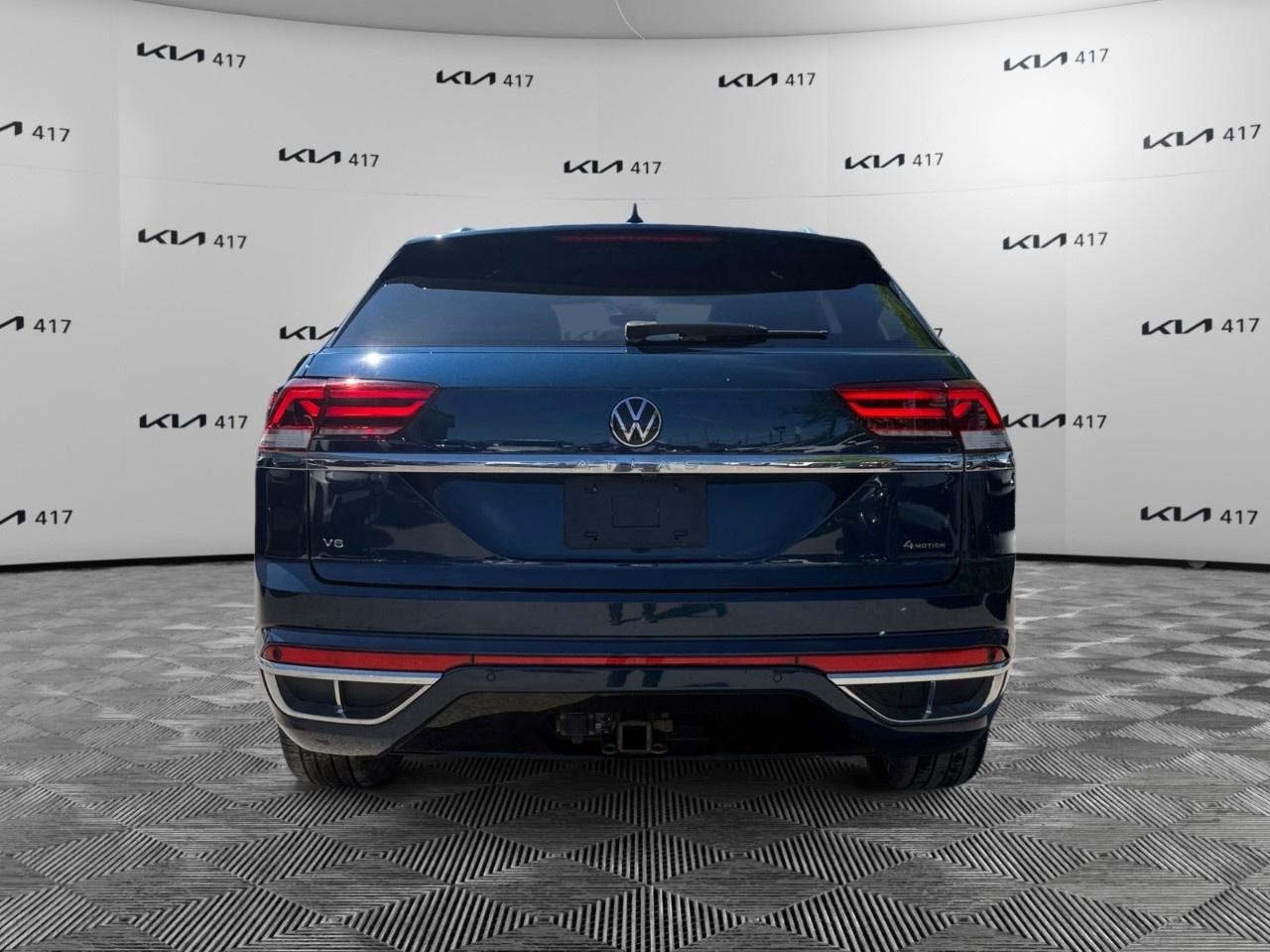 2023 Volkswagen Atlas Cross Sport Photo3