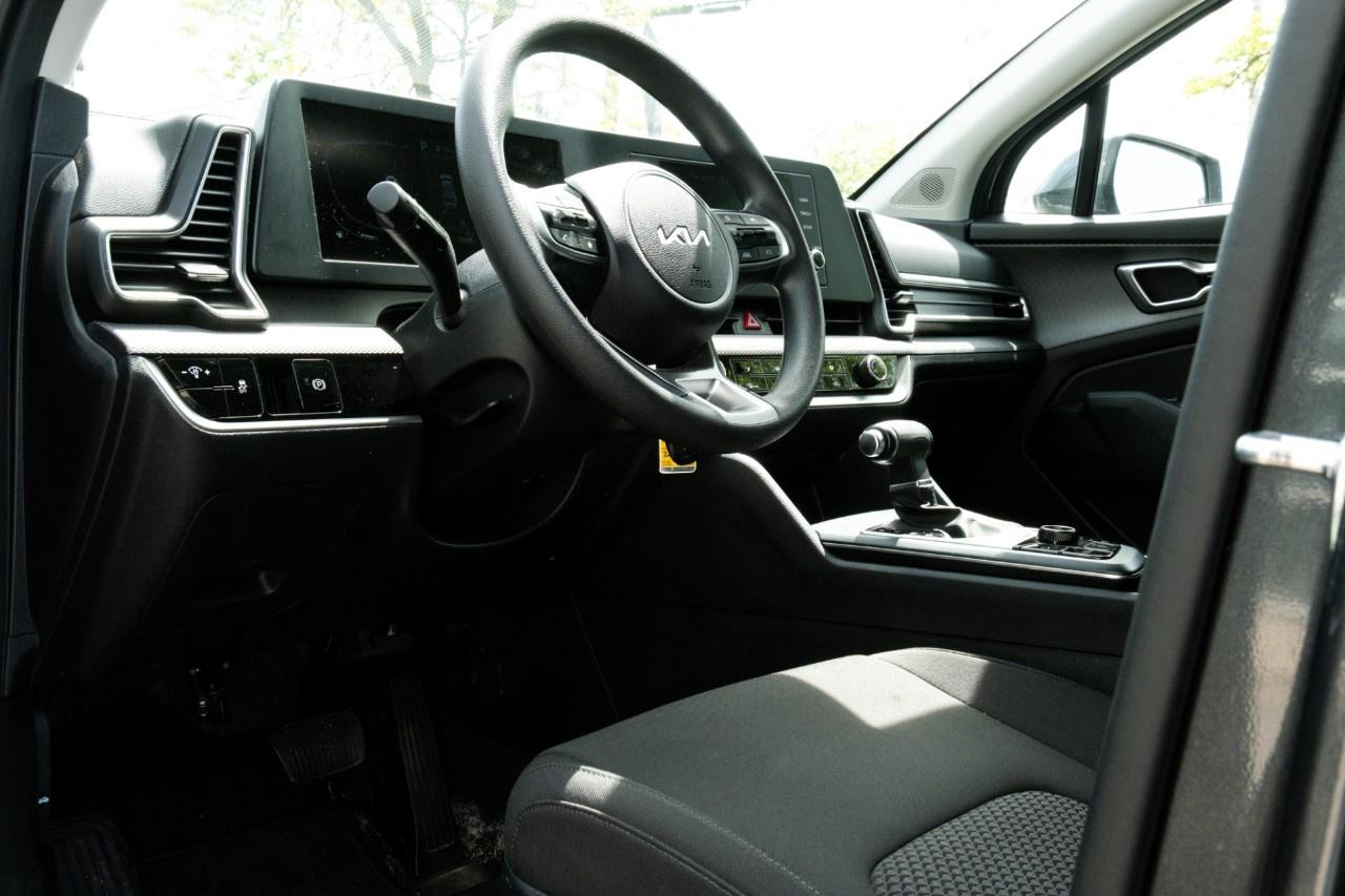 2023 Kia Sportage LX FWD Photo