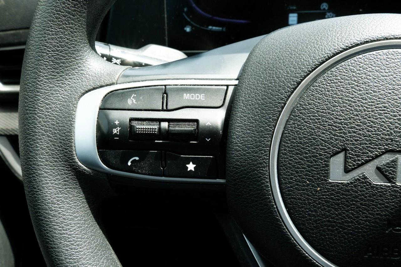 2023 Kia Sportage LX FWD Photo