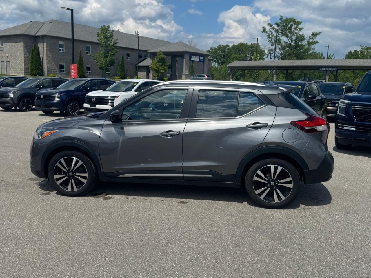 2020 Nissan Kicks SR FWD Photo