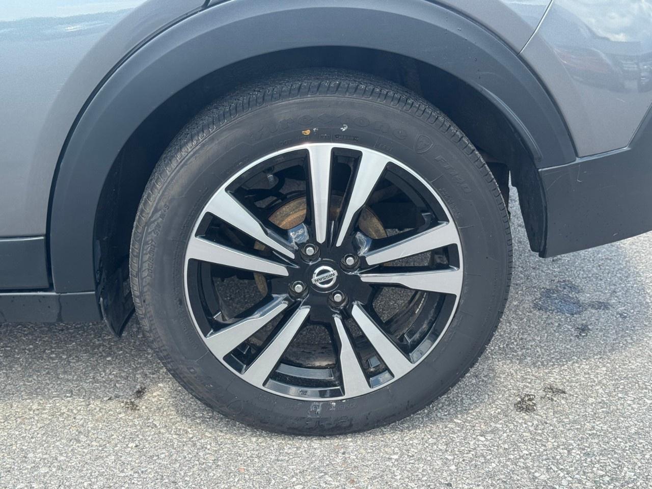 2020 Nissan Kicks SR FWD Photo