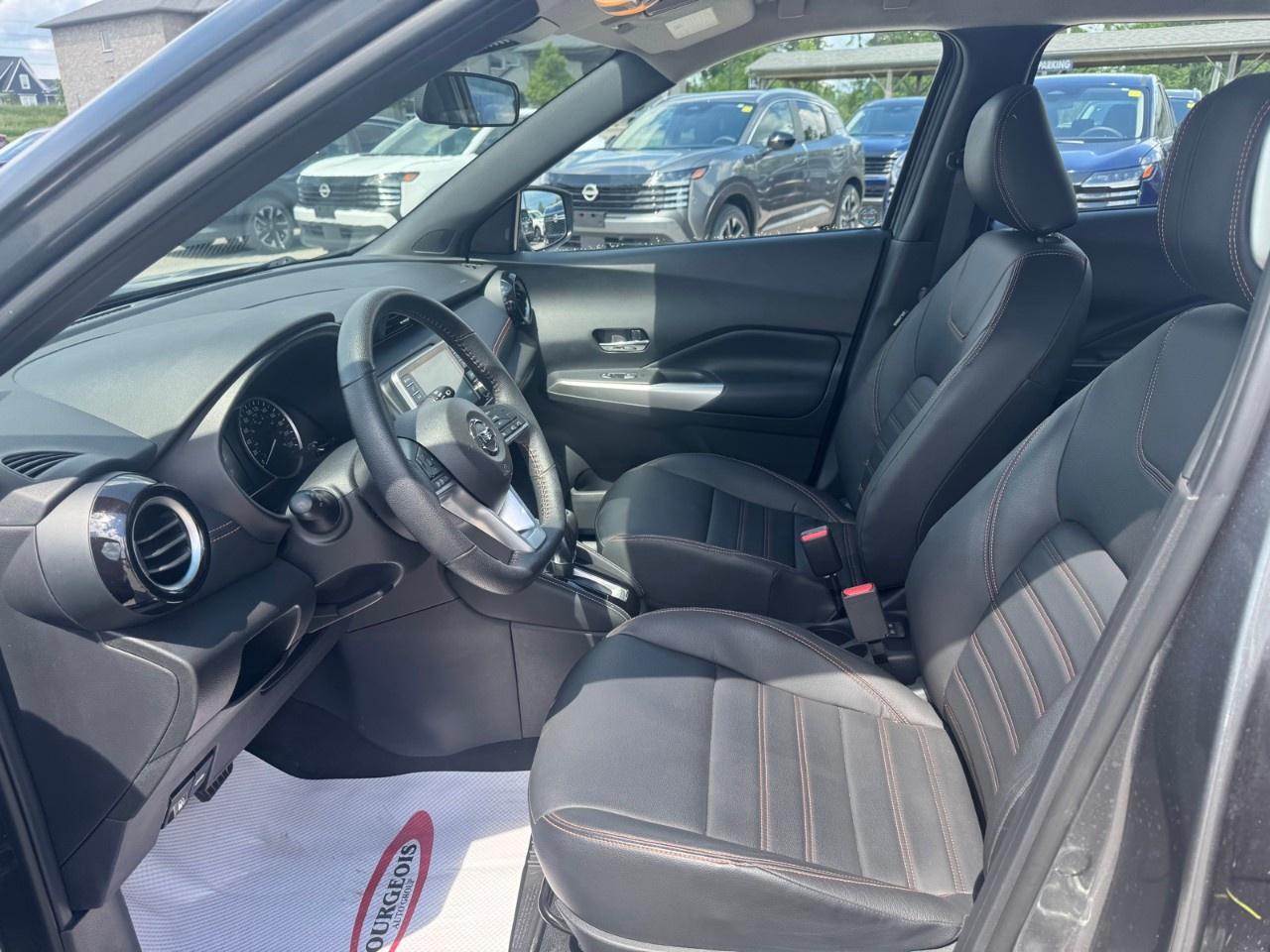 2020 Nissan Kicks SR FWD Photo