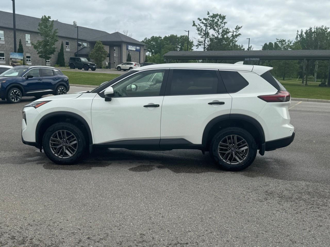 2024 Nissan Rogue AWD S Photo