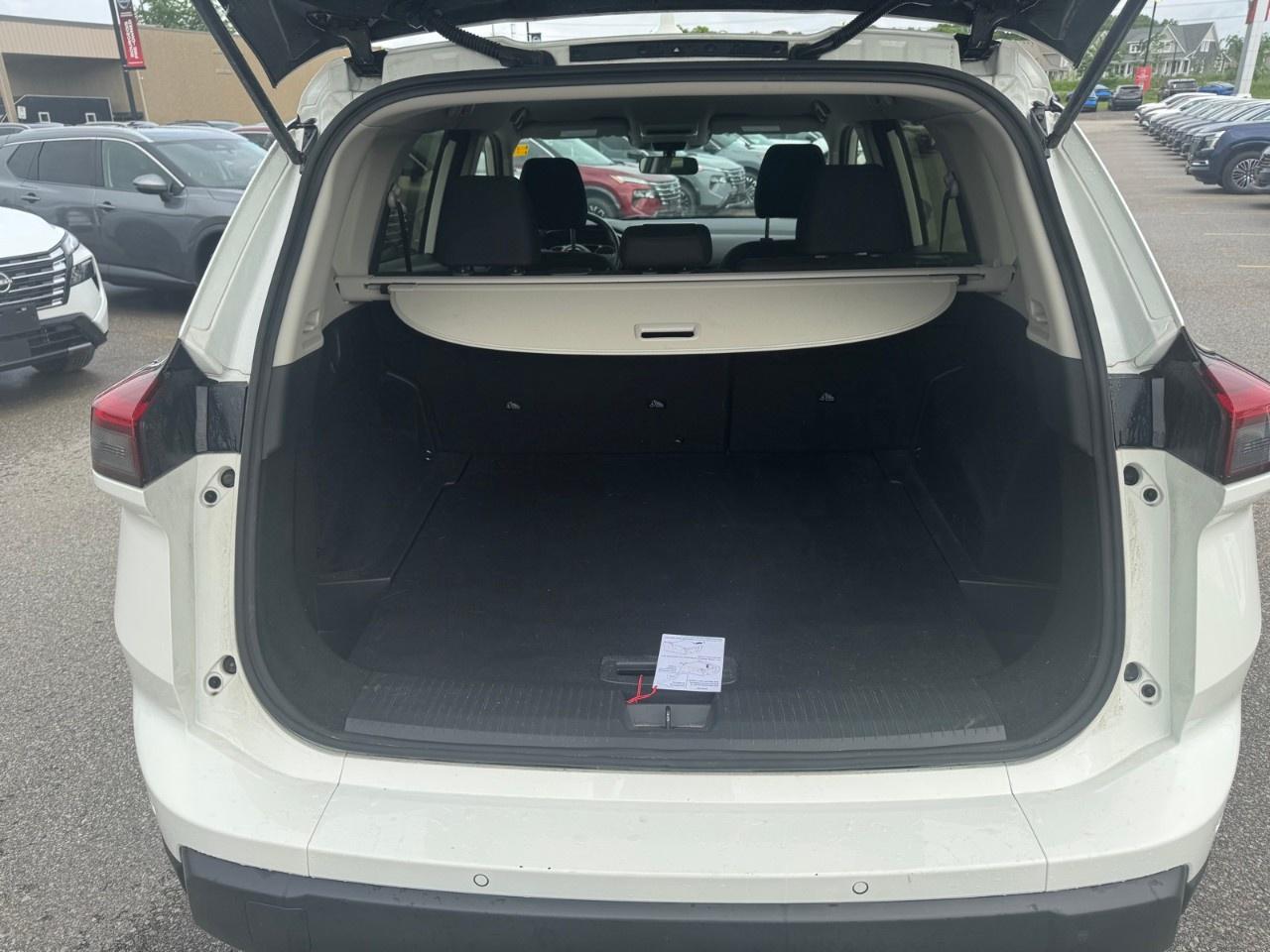 2024 Nissan Rogue AWD S Photo