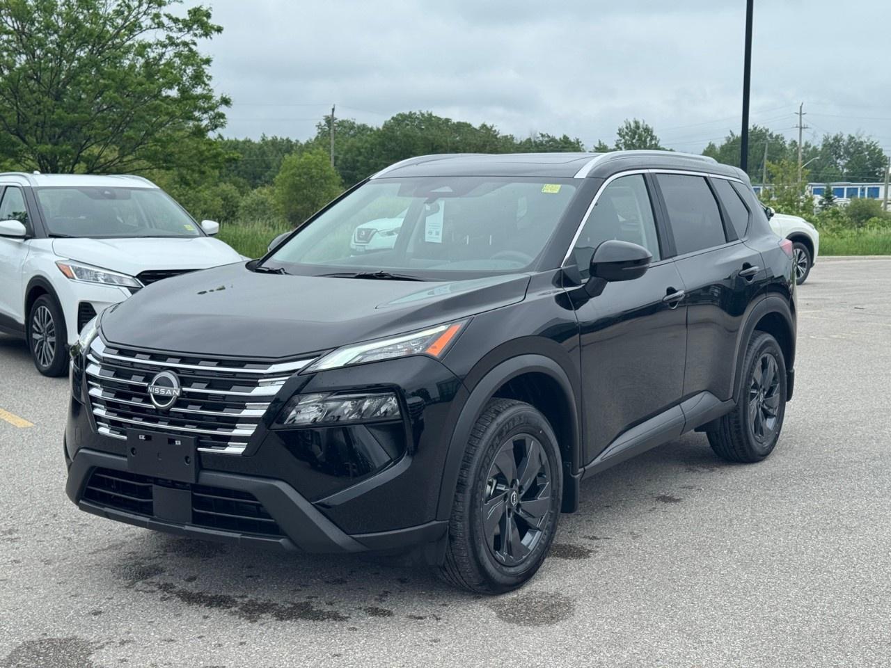 2026 Nissan Rogue AWD SV Moonroof Photo