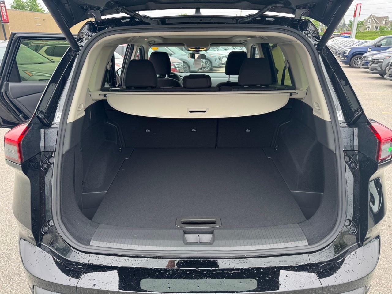 2026 Nissan Rogue AWD SV Moonroof Photo