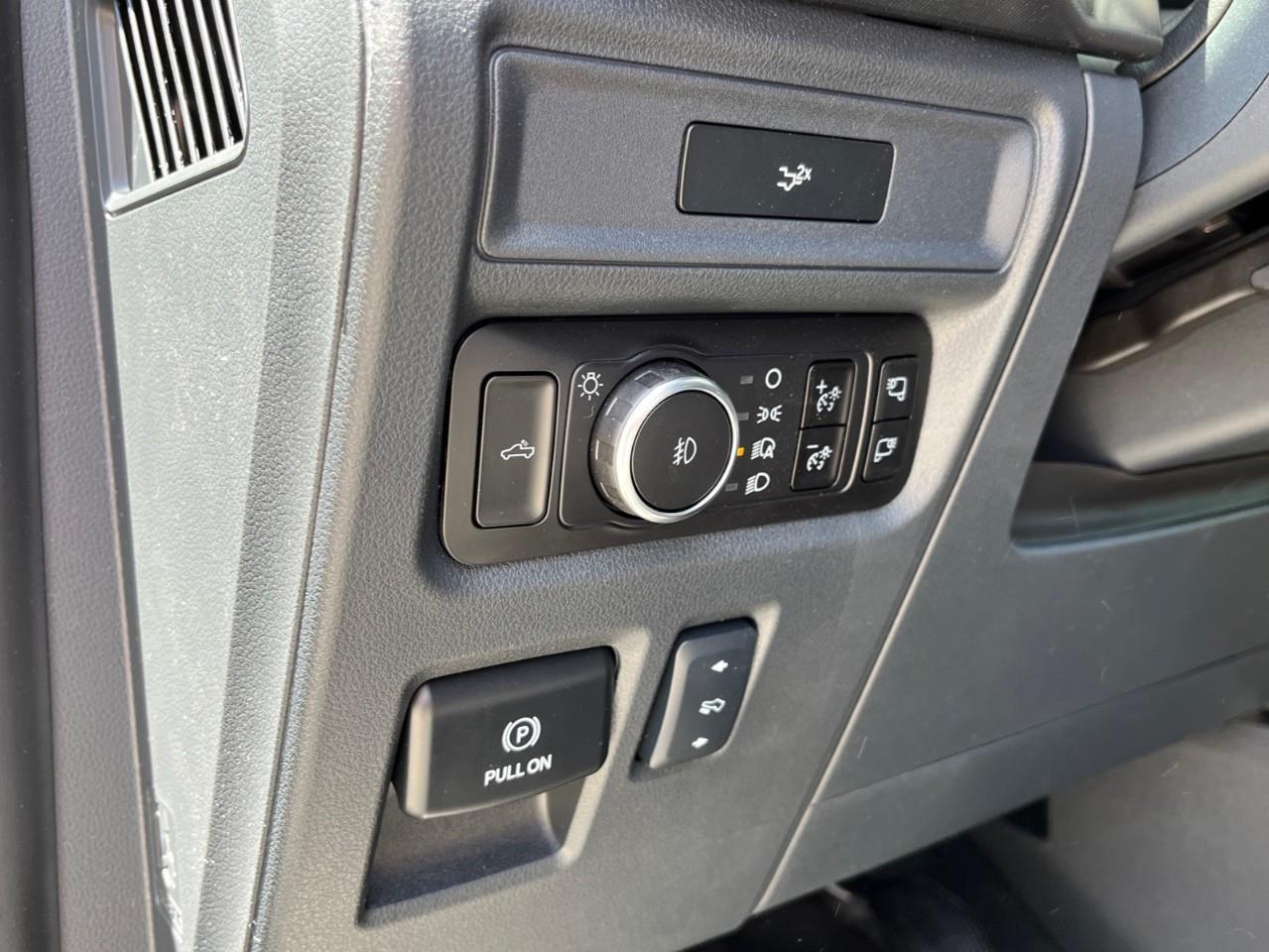 2026 Ford F-150 Lariat Photo