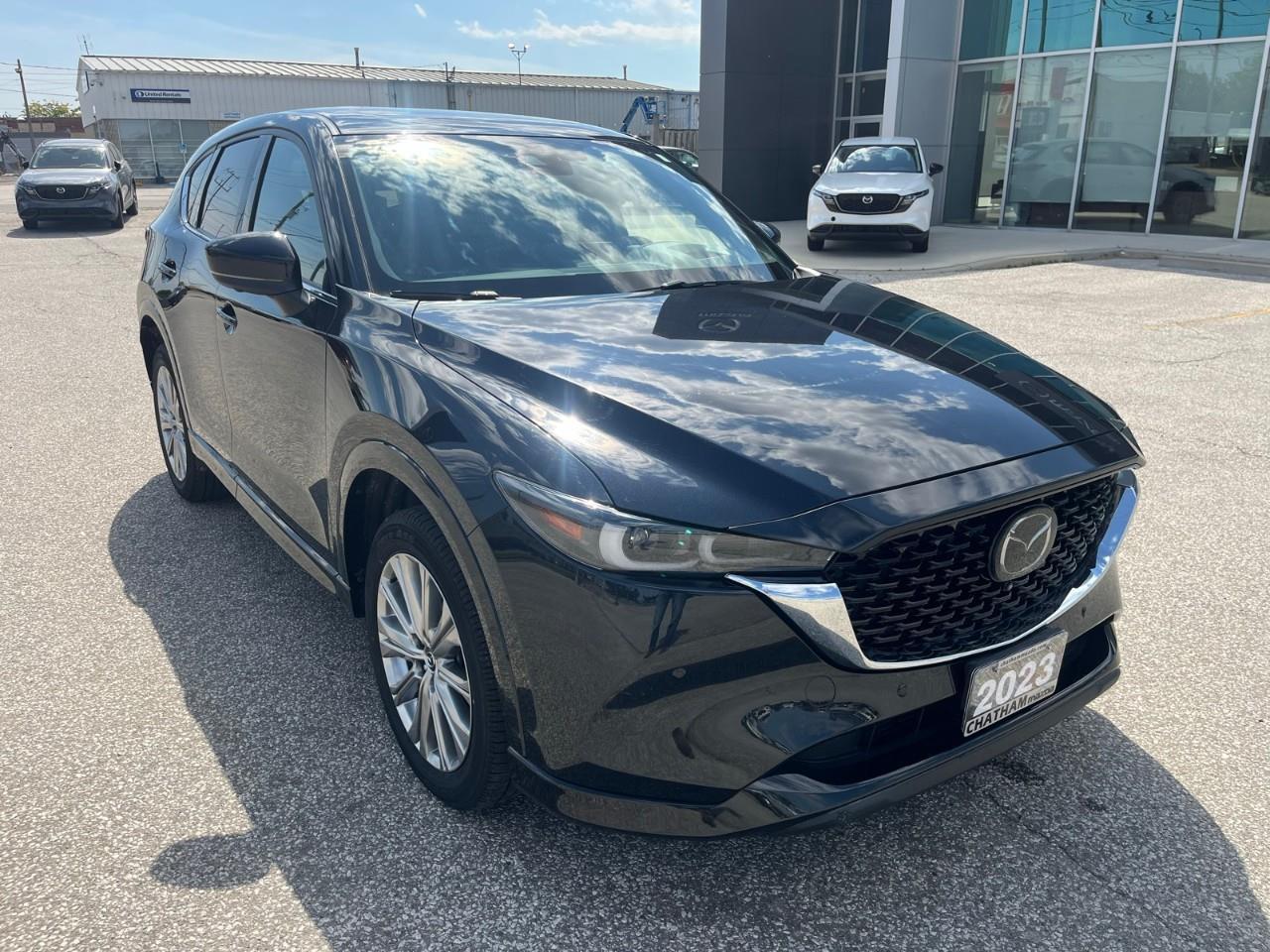 2023 Mazda CX-5 Signature Power Liftgate | Navigation System Photo2