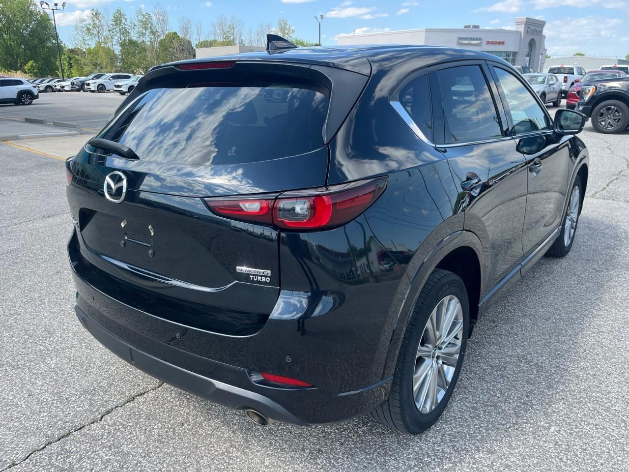 2023 Mazda CX-5 Signature Power Liftgate | Navigation System Photo