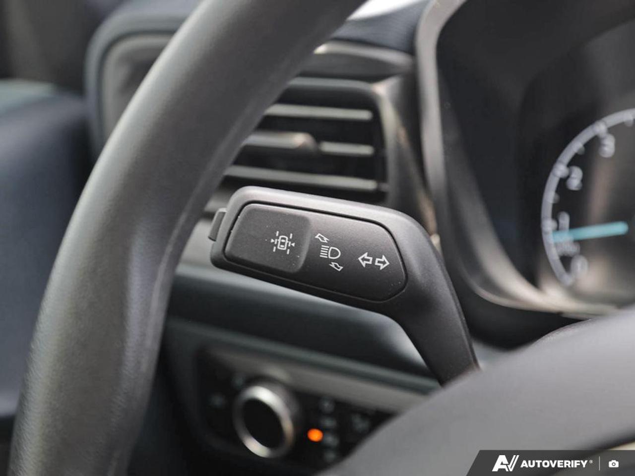 2023 Ford Maverick XLT HARD TRI-FOLD TONNEAU COVER | APPLE CARPLAY/ANDROI Photo