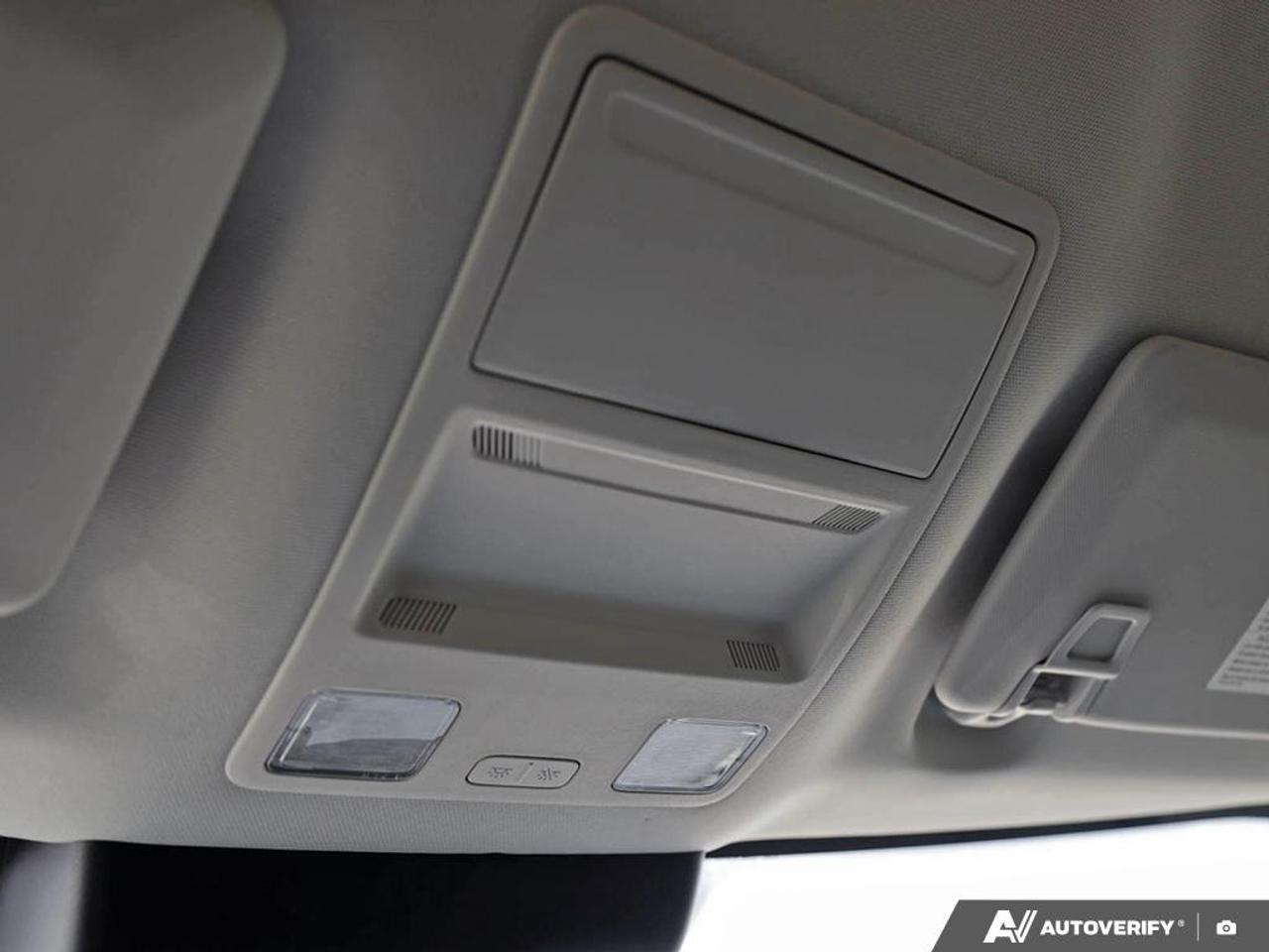 2023 Ford Maverick XLT HARD TRI-FOLD TONNEAU COVER | APPLE CARPLAY/ANDROI Photo