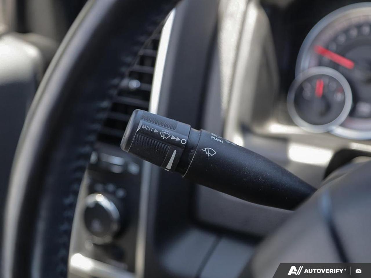 2022 RAM 1500 Classic SLT APPLE CARPLAY/ANDROID AUTO | REAR PARK SENSORS Photo