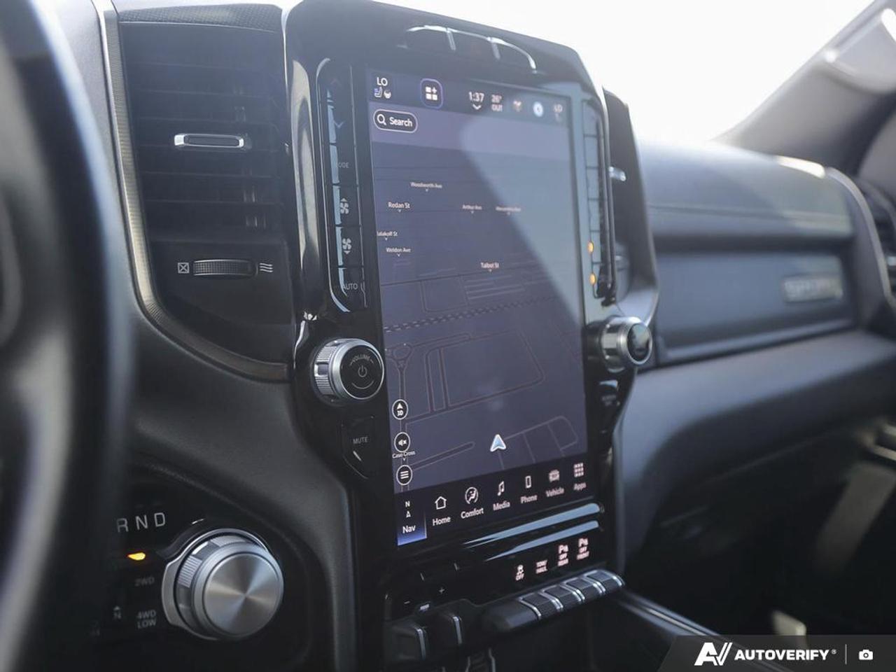 2022 RAM 1500 Sport NIGHT EDITION | DUAL–PANE PANORAMIC SUNROOF | Photo