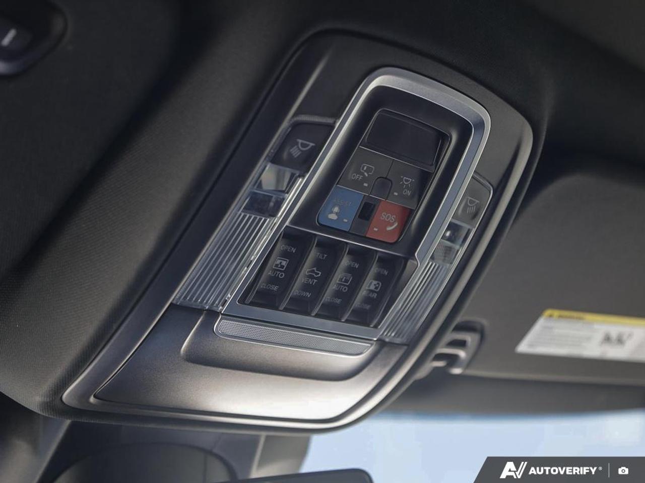2022 RAM 1500 Sport NIGHT EDITION | DUAL–PANE PANORAMIC SUNROOF | Photo