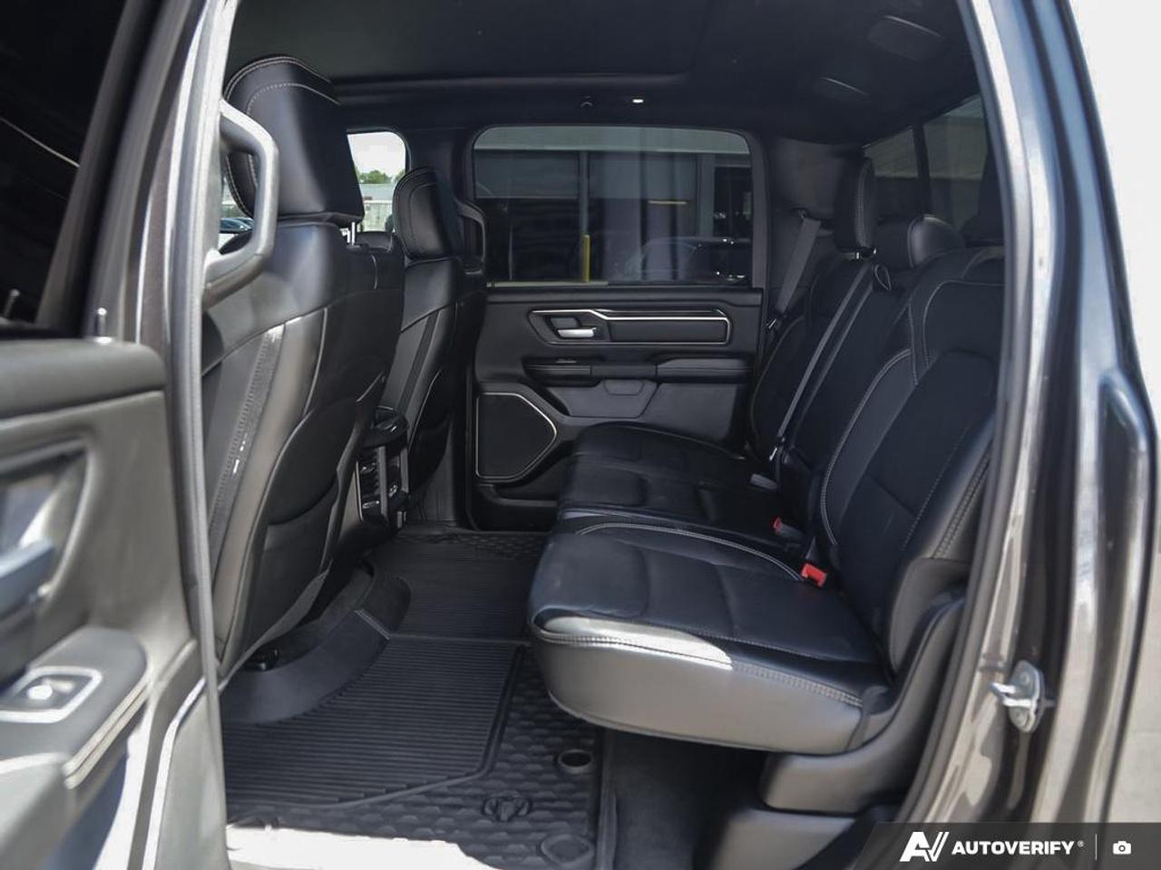 2022 RAM 1500 Sport NIGHT EDITION | DUAL–PANE PANORAMIC SUNROOF | Photo