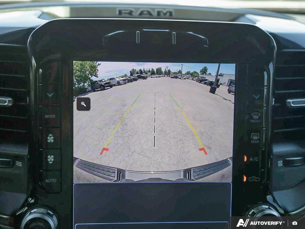 2022 RAM 1500 Sport NIGHT EDITION | DUAL–PANE PANORAMIC SUNROOF | Photo