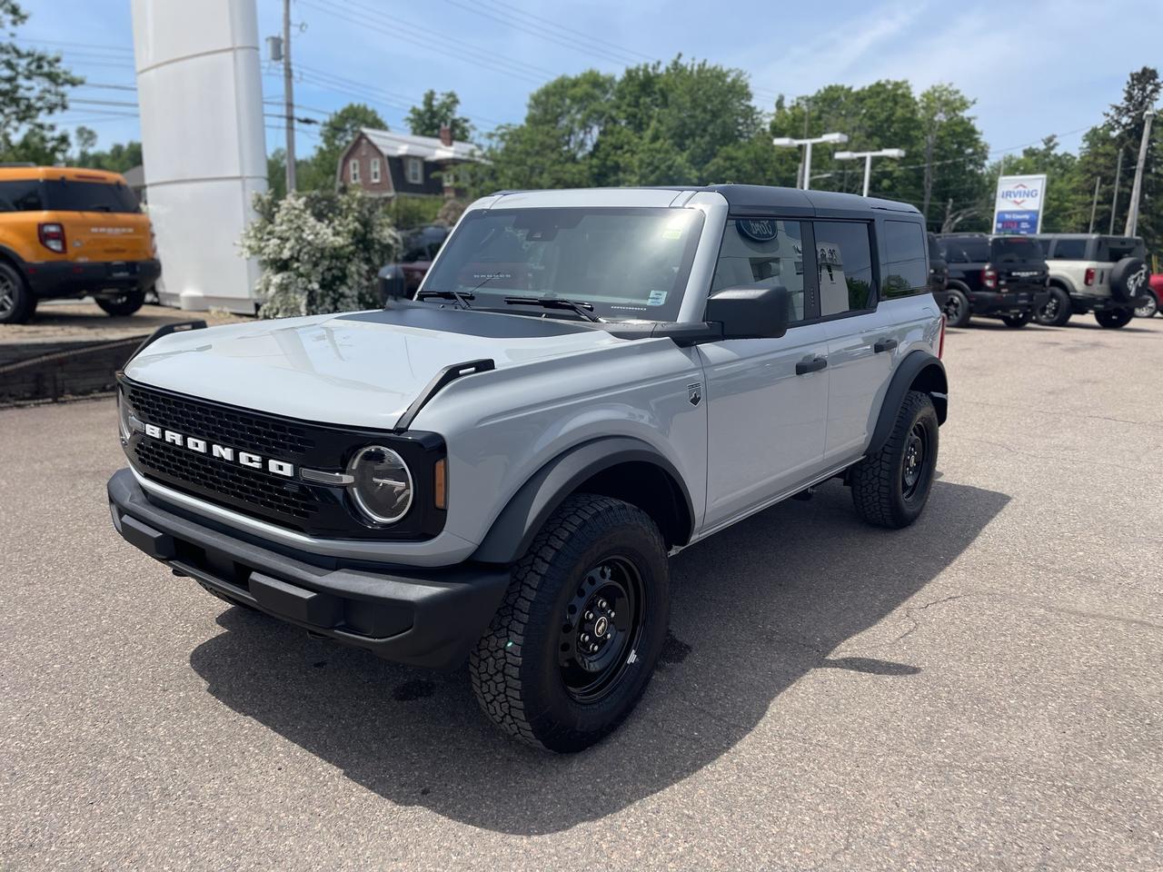 2026 Ford Bronco Big Bend Photo2