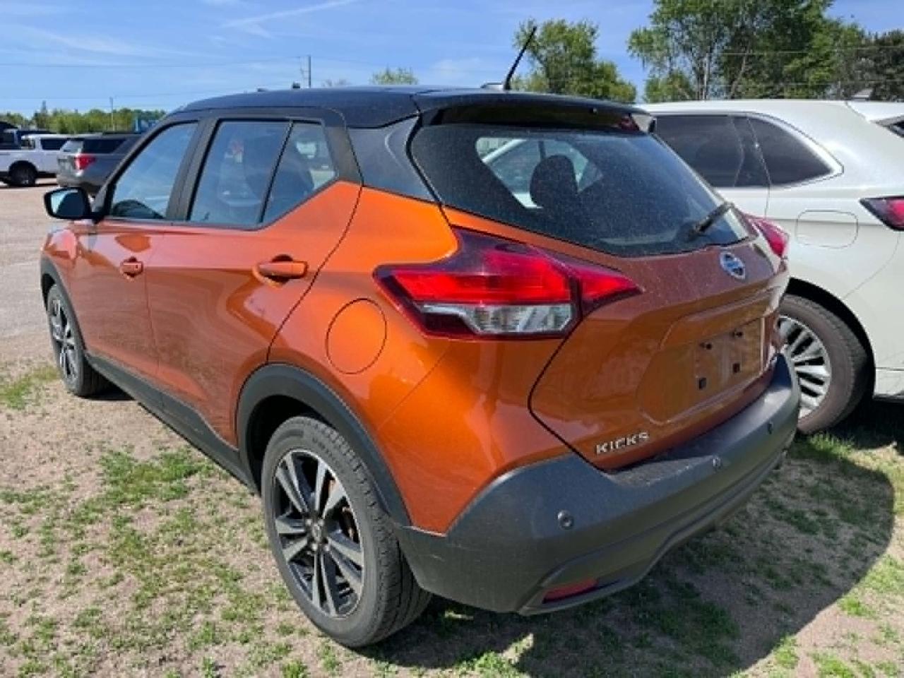 2020 Nissan Kicks SV Photo1
