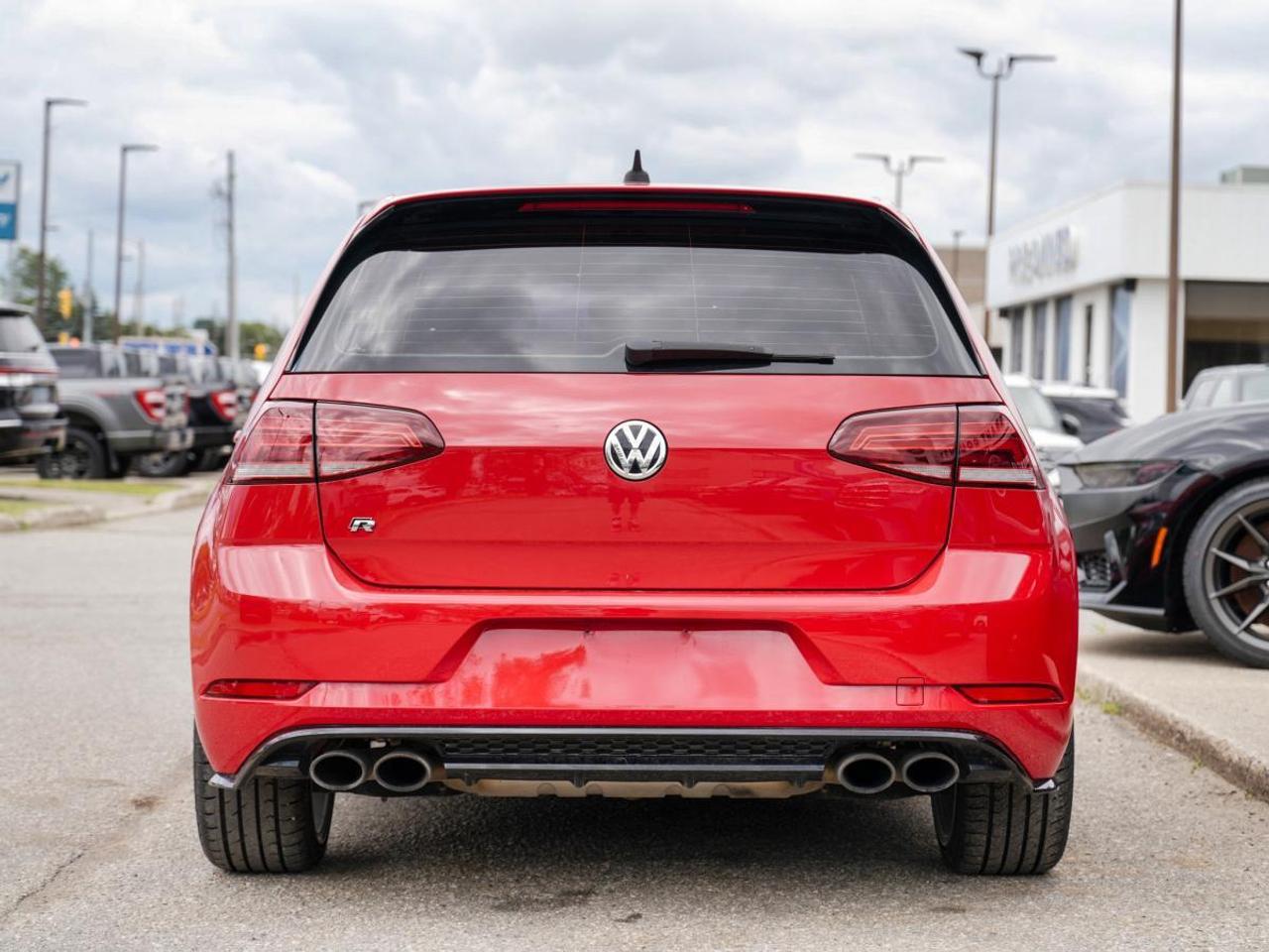 2018 Volkswagen Golf R 5-door Manual | LEATHER | GREAT KM | MANUAL Photo4