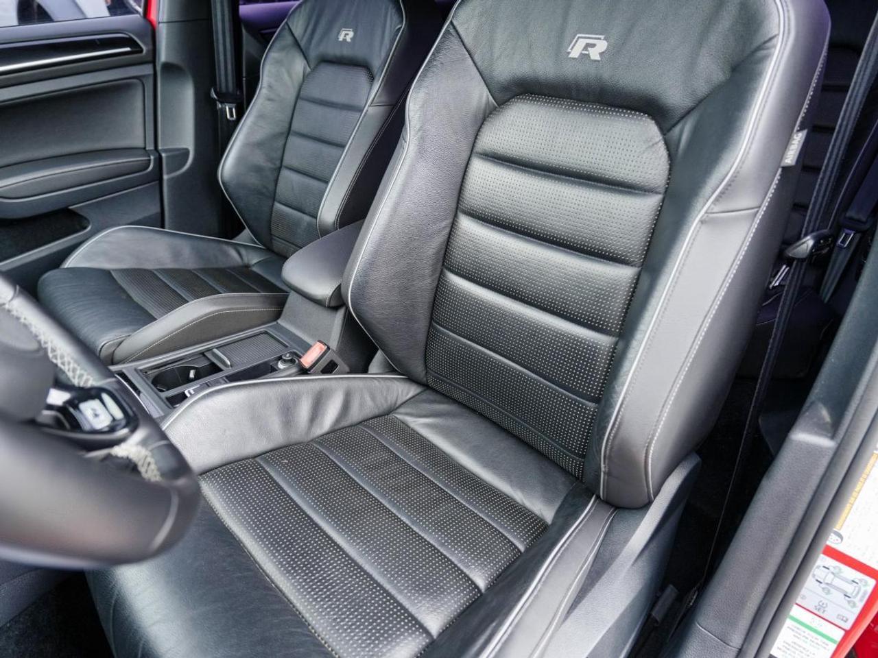 2018 Volkswagen Golf R 5-door Manual | LEATHER | GREAT KM | MANUAL Photo