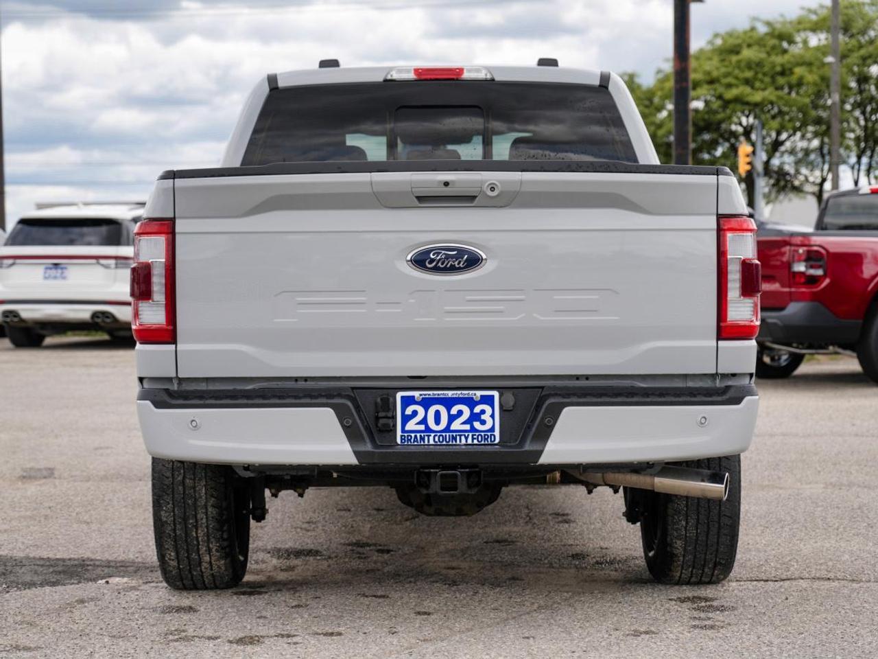 2023 Ford F-150 LARIAT 4X4/ONE OWNER/GREAT COLOUR!!!!!! Photo4