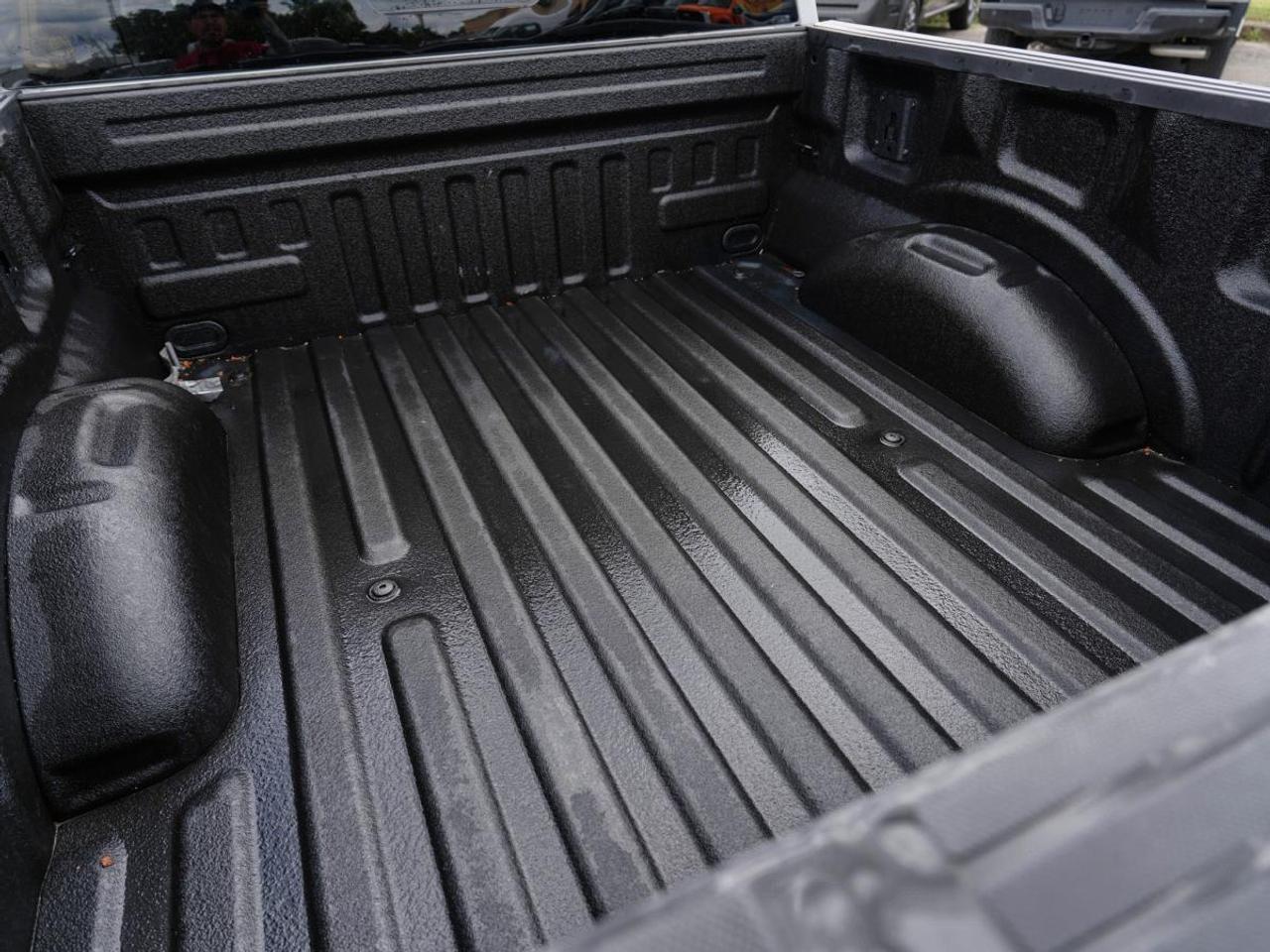 2023 Ford F-150 LARIAT 4X4/ONE OWNER/GREAT COLOUR!!!!!! Photo