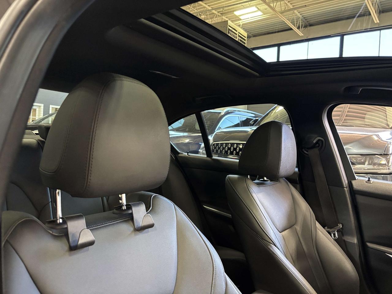 2019 BMW 3 Series 330i xDrive|AWD|CLUSTERNAV|SUNROOF|BMWLED|LEATHER| Photo
