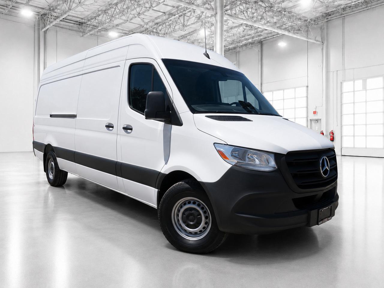 2025 Mercedes-Benz Sprinter Cargo Van 2500 High Roof Diesel 170" WB | LOW KM | RWD Photo
