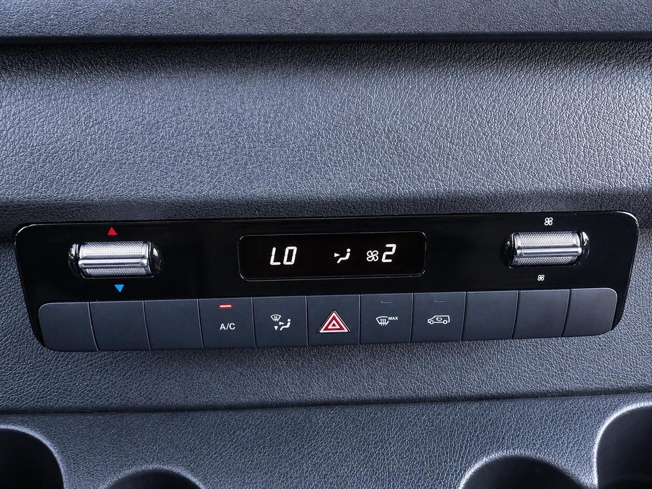2025 Mercedes-Benz Sprinter Cargo Van 2500 High Roof Diesel 170" WB | LOW KM | RWD Photo