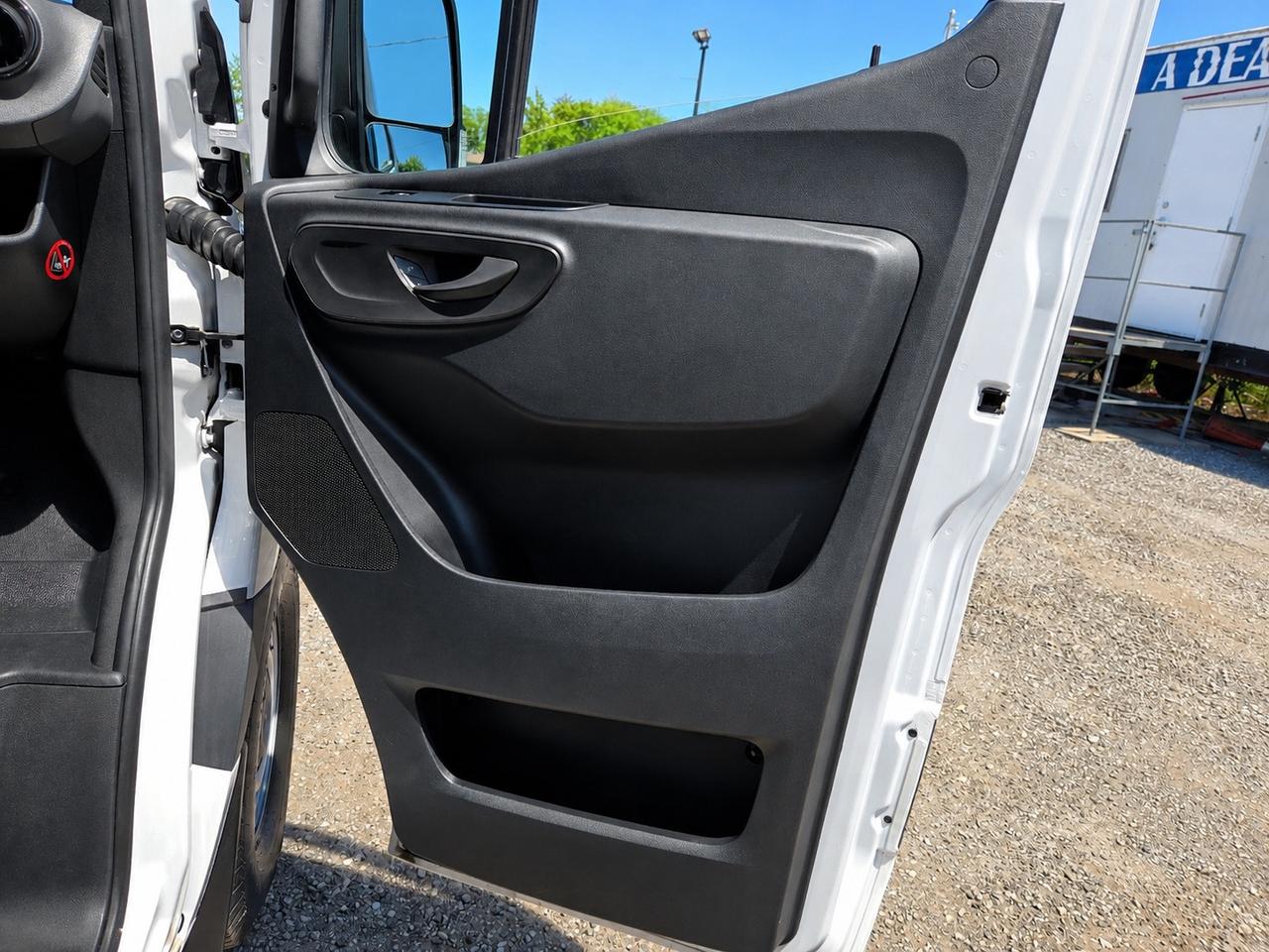 2025 Mercedes-Benz Sprinter Cargo Van 2500 High Roof Diesel 170" WB | LOW KM | RWD Photo