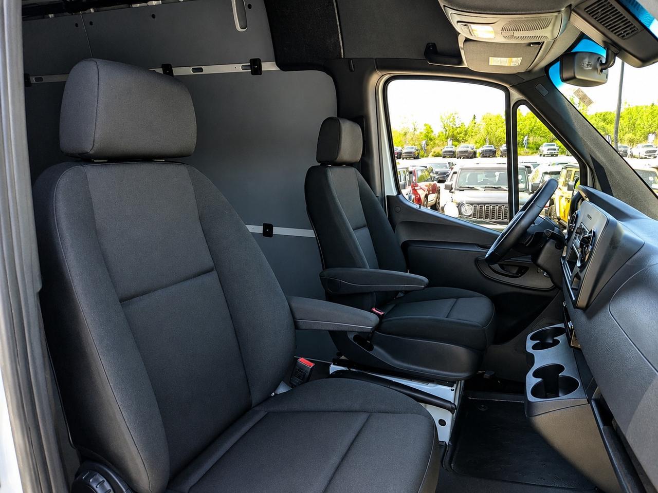 2025 Mercedes-Benz Sprinter Cargo Van 2500 High Roof Diesel 170" WB | LOW KM | RWD Photo