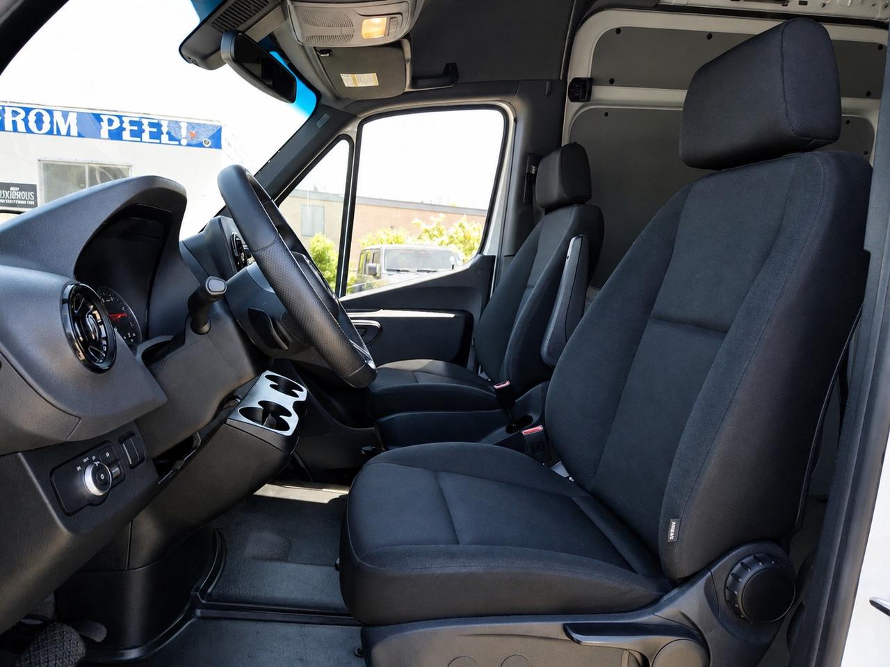 2025 Mercedes-Benz Sprinter Cargo Van 2500 High Roof Diesel 170" WB | LOW KM | RWD Photo