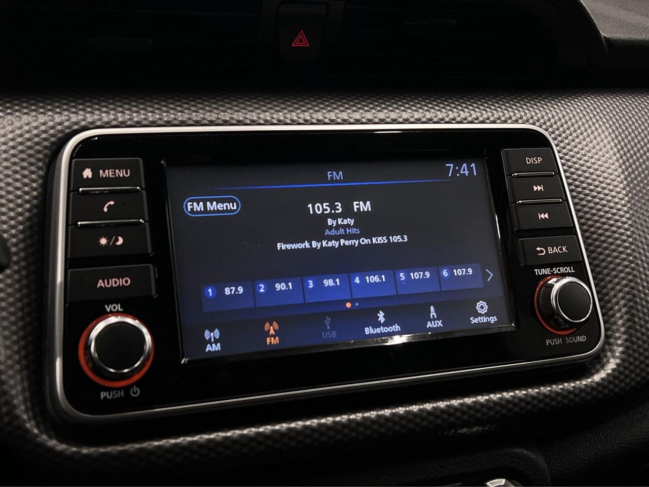 2019 Nissan Kicks ONLY 73,000KMS!! | BLUETOOTH | REAR CAM | AC Photo