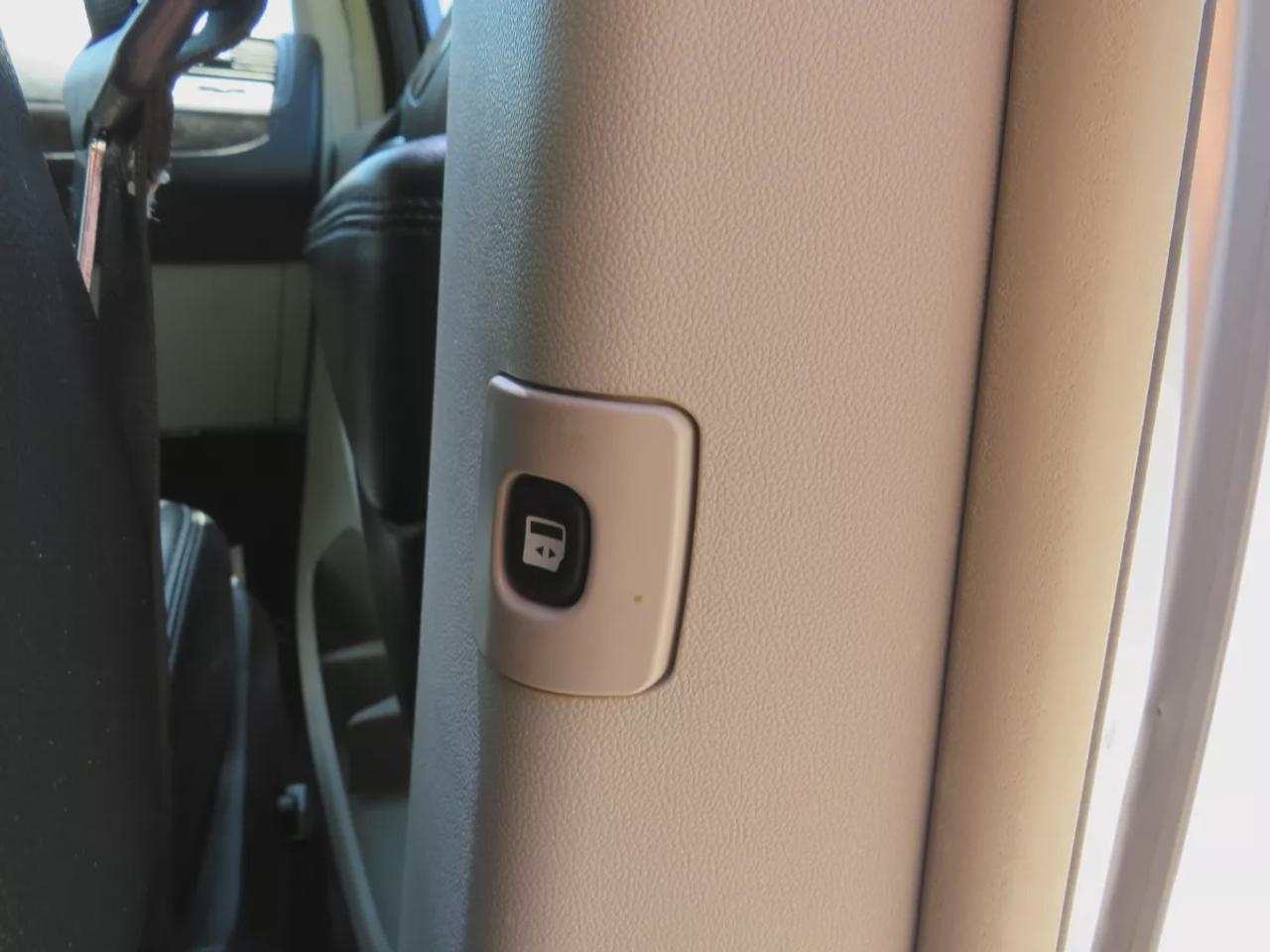 2011 Dodge Grand Caravan Crew Plus | Tints | 7 Passenger | Stow and Go Seating| Power Sliding Doors | Power Seating | Photo