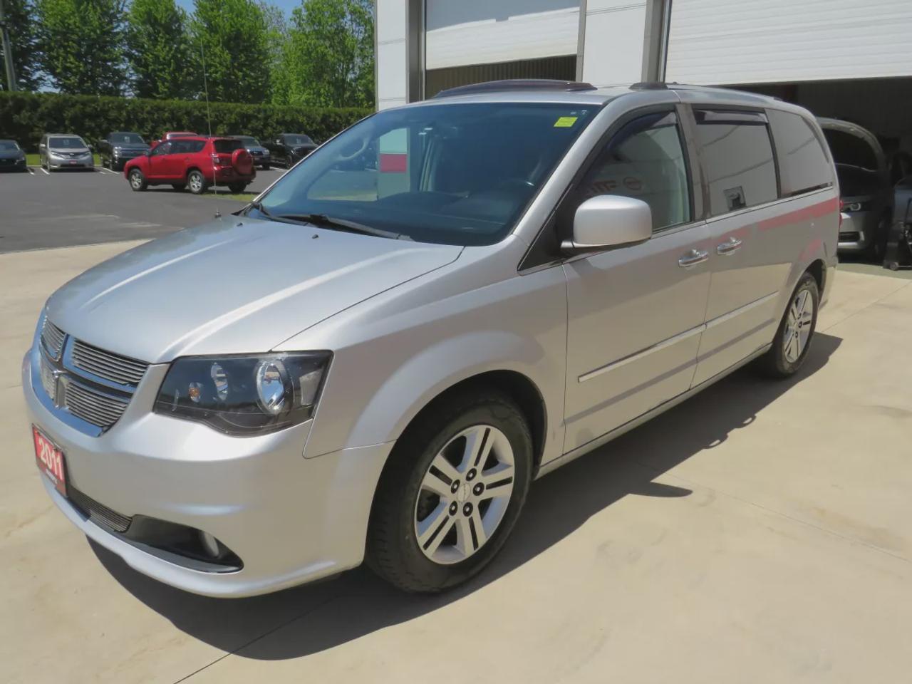 2011 Dodge Grand Caravan Crew Plus | Tints | 7 Passenger | Stow and Go Seating| Power Sliding Doors | Power Seating | Photo