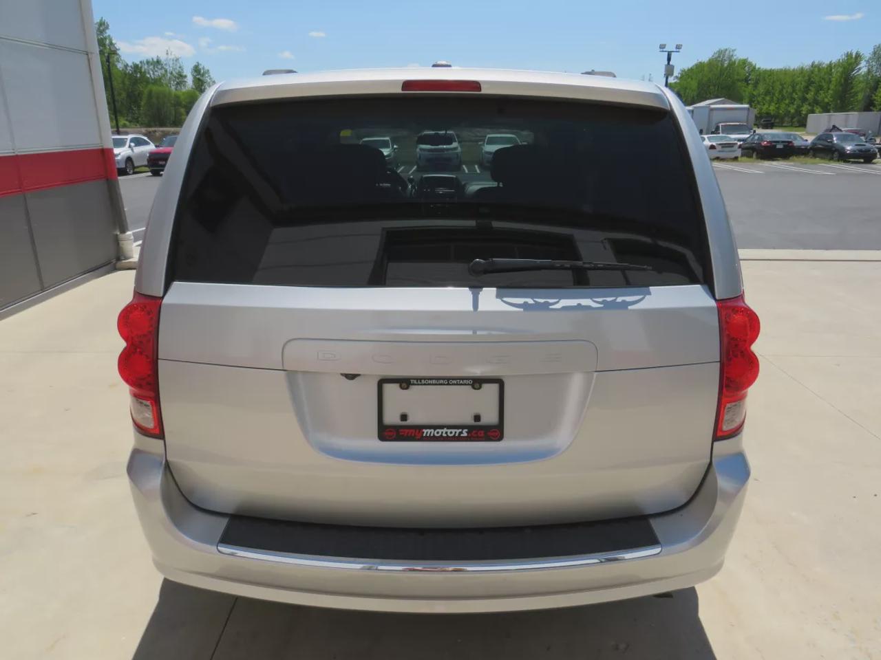 2011 Dodge Grand Caravan Crew Plus | Tints | 7 Passenger | Stow and Go Seating| Power Sliding Doors | Power Seating | Photo