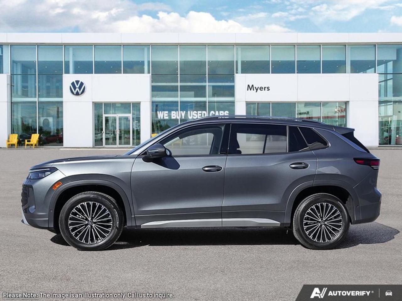 2026 Volkswagen Tiguan Comfortline  - Power Liftgate Photo2