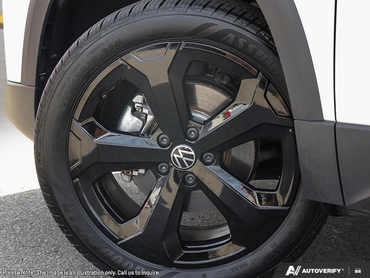 2026 Volkswagen Taos Comfortline Black Edition Photo