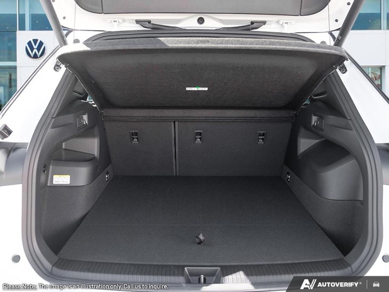 2026 Volkswagen Tiguan Comfortline R-Line Black Edition Photo