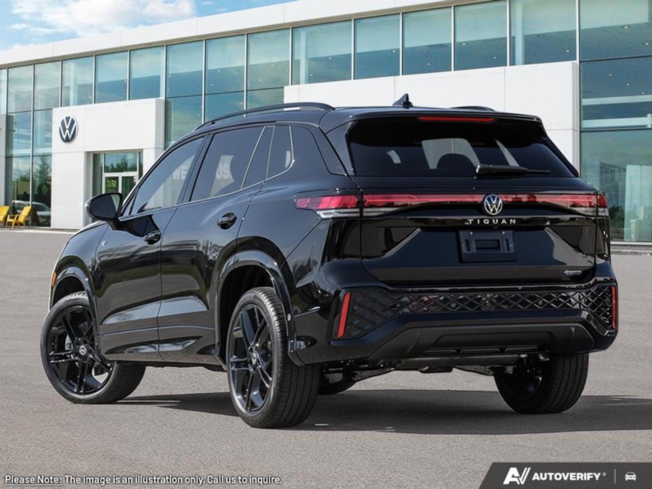 2026 Volkswagen Tiguan Comfortline R-Line Black Edition Photo3