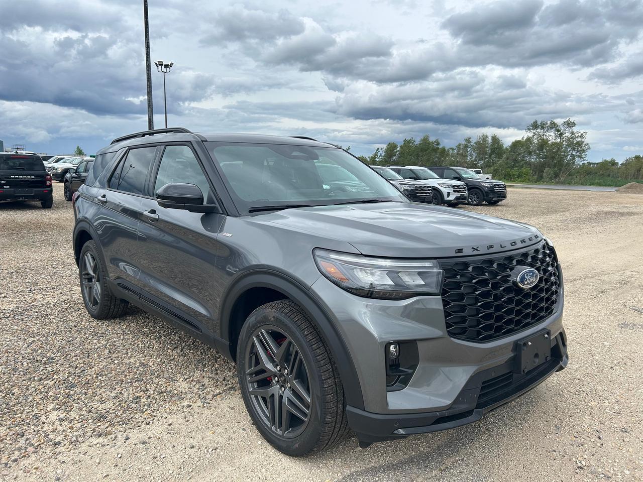 2026 Ford Explorer ST-LINE 4WD 300A Photo2