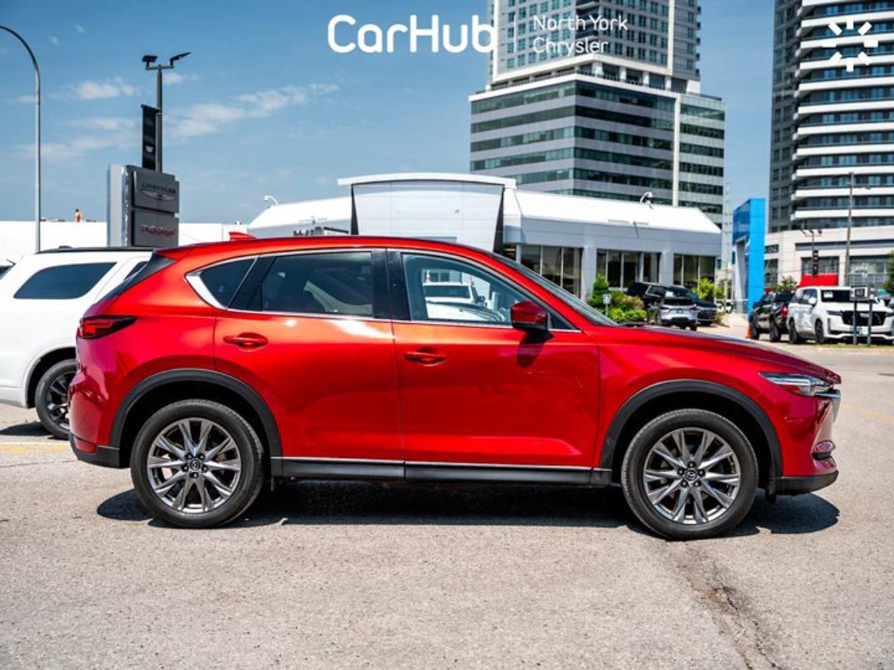 2019 Mazda CX-5 Signature AWD Sunroof Heated & Vented Seats Navi Apple CarPlay Android Auto Photo