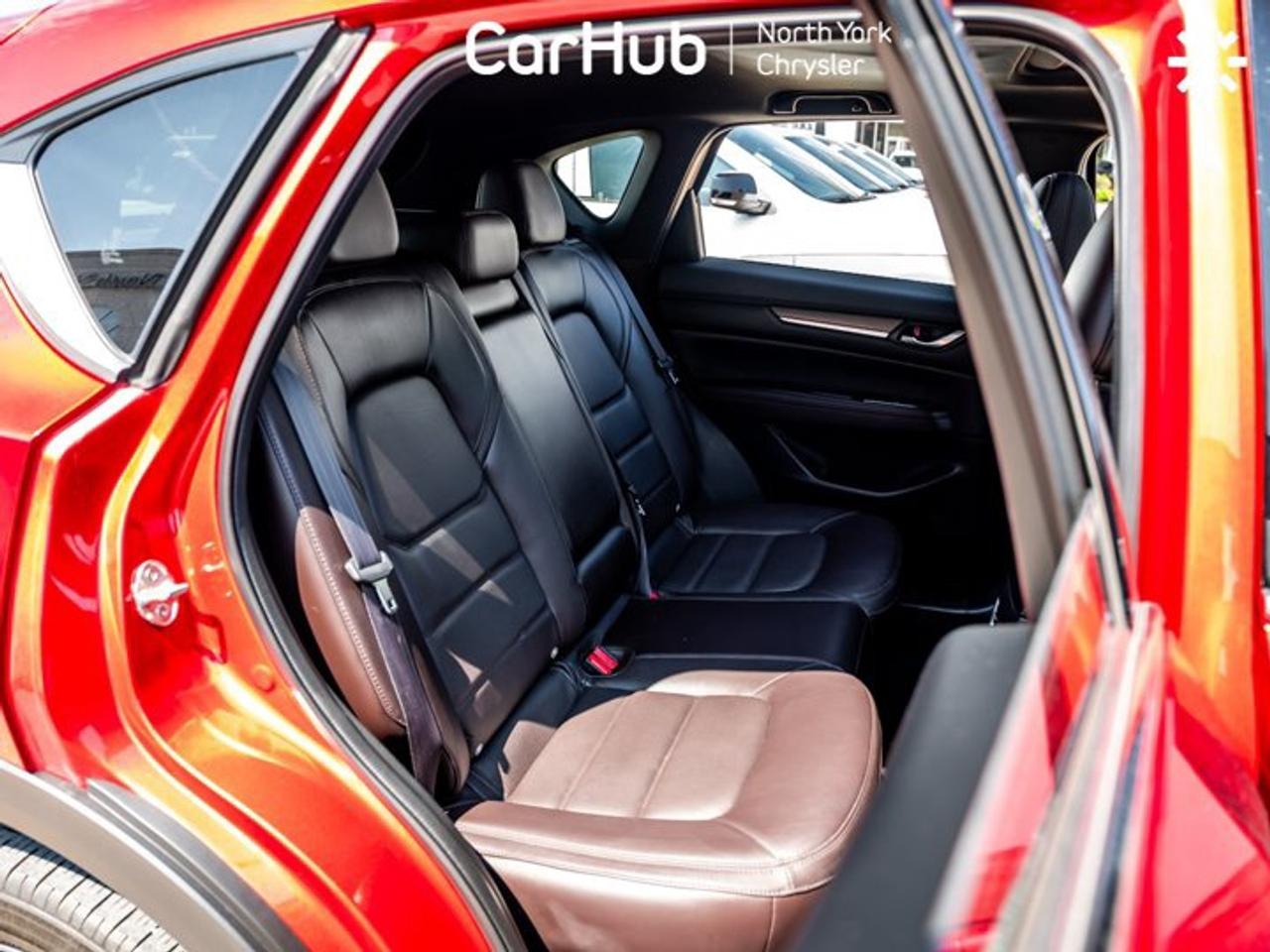 2019 Mazda CX-5 Signature AWD Sunroof Heated & Vented Seats Navi Apple CarPlay Android Auto Photo