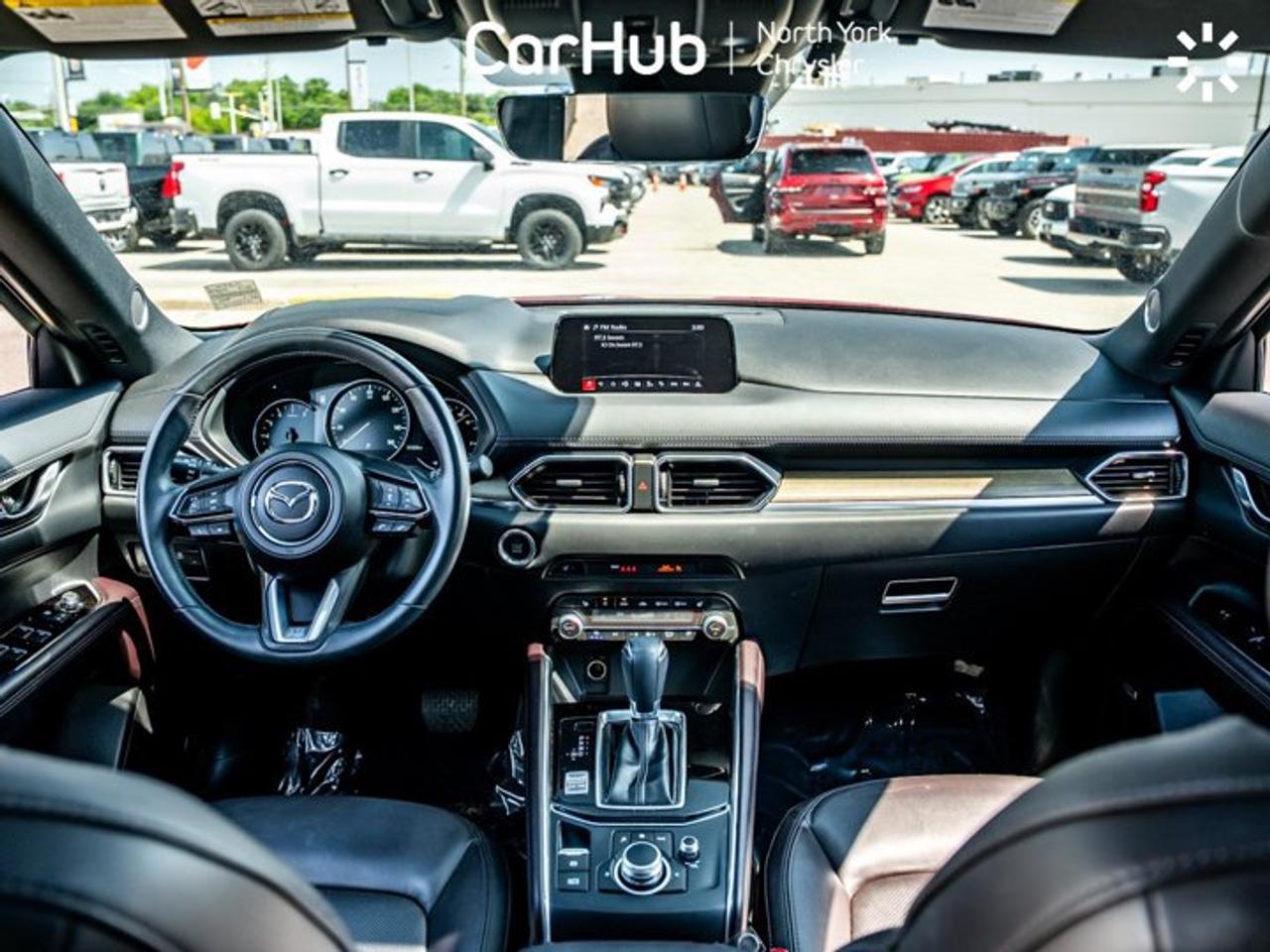 2019 Mazda CX-5 Signature AWD Sunroof Heated & Vented Seats Navi Apple CarPlay Android Auto Photo