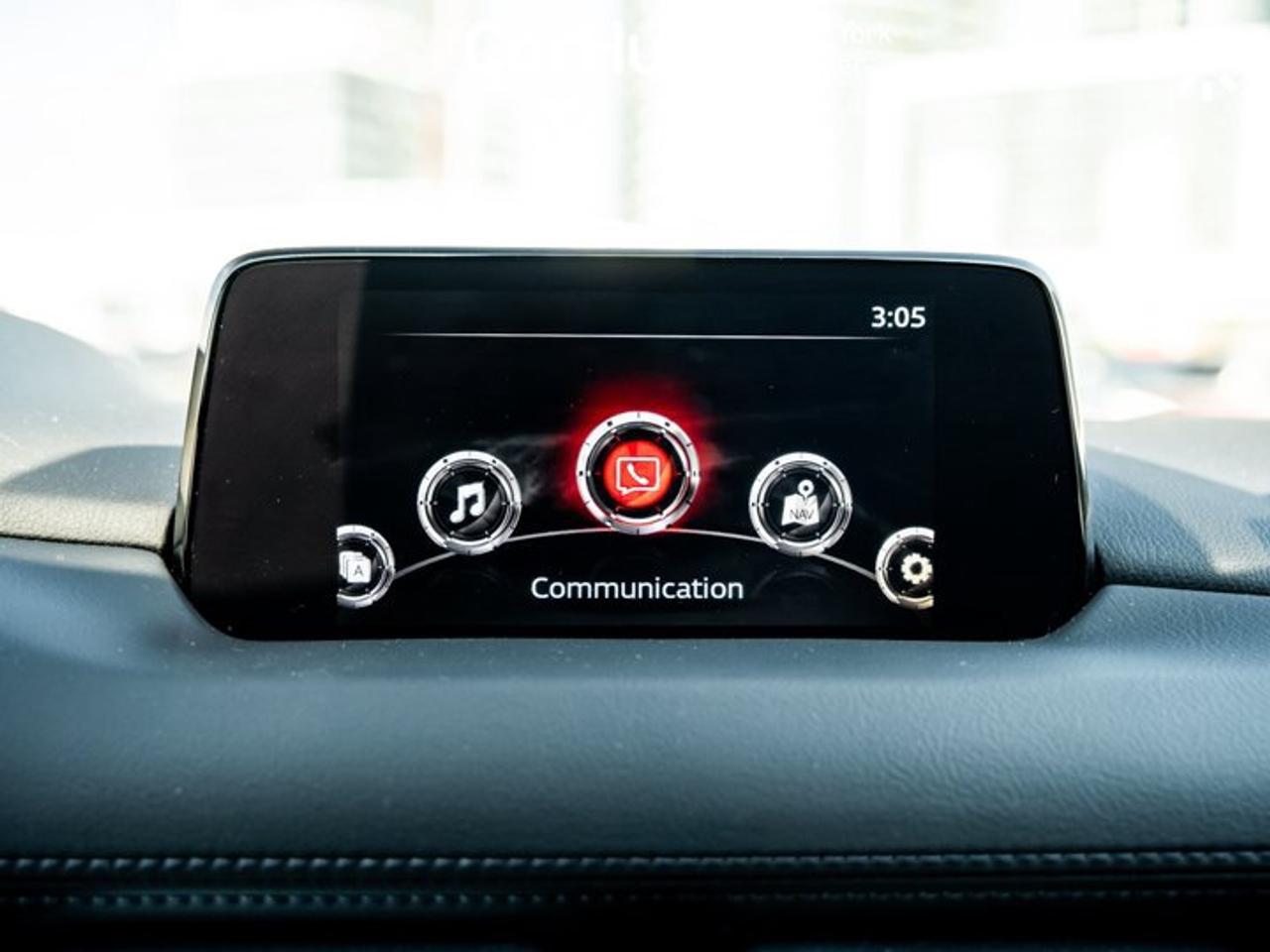 2019 Mazda CX-5 Signature AWD Sunroof Heated & Vented Seats Navi Apple CarPlay Android Auto Photo