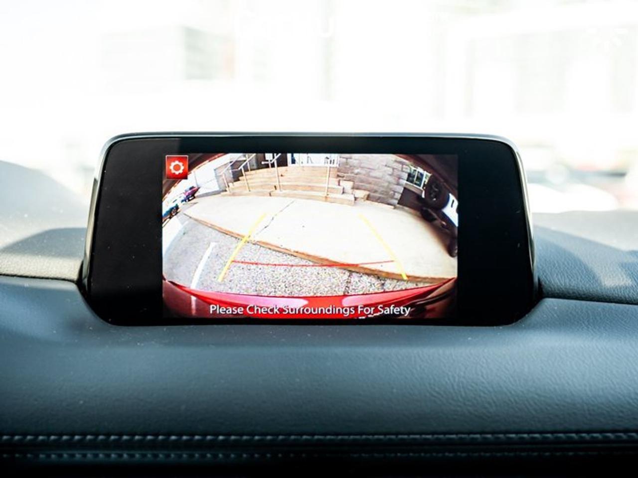 2019 Mazda CX-5 Signature AWD Sunroof Heated & Vented Seats Navi Apple CarPlay Android Auto Photo