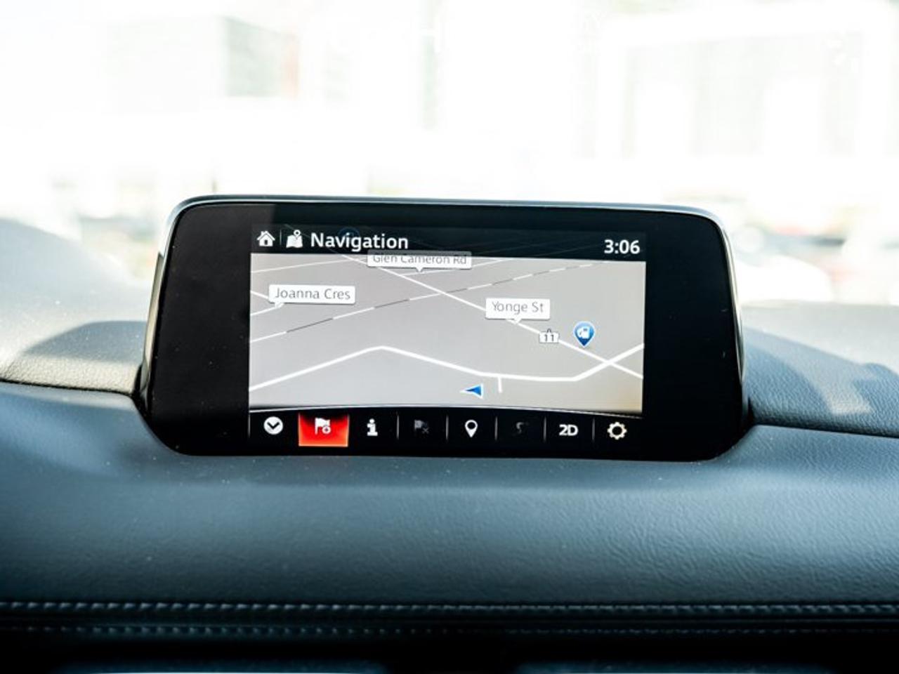 2019 Mazda CX-5 Signature AWD Sunroof Heated & Vented Seats Navi Apple CarPlay Android Auto Photo