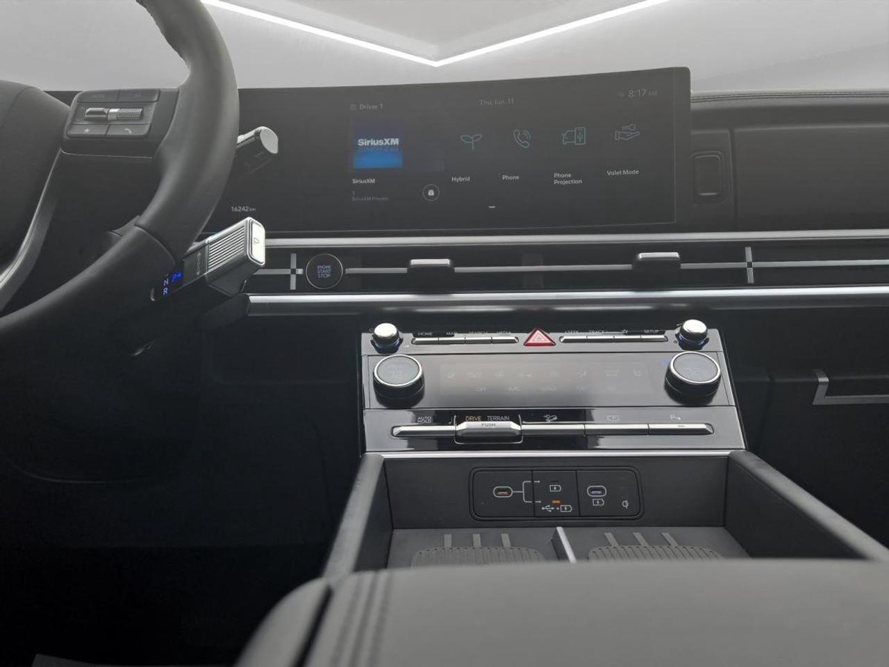 2025 Hyundai Santa Fe Hybrid PREFERRED Photo